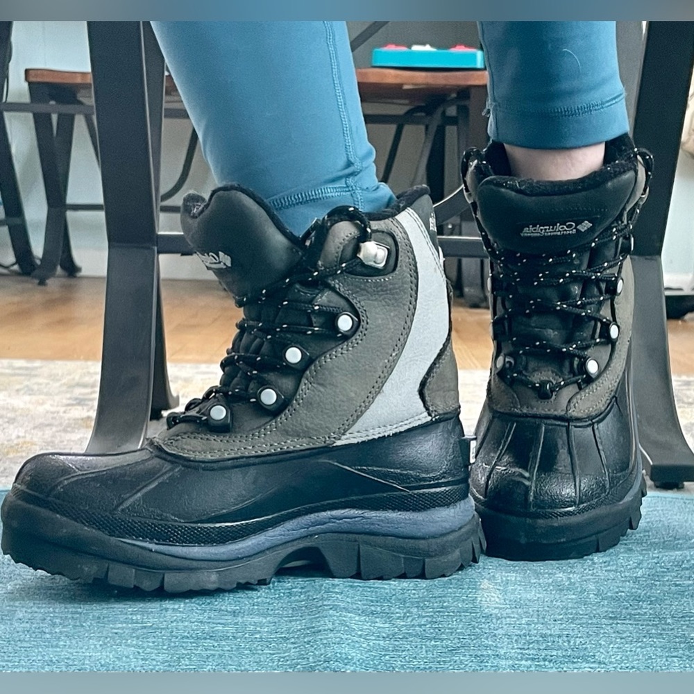 Columbia Gray Insulated Omnitech Waterproof Nisqually Winter Boot Size 6.5
